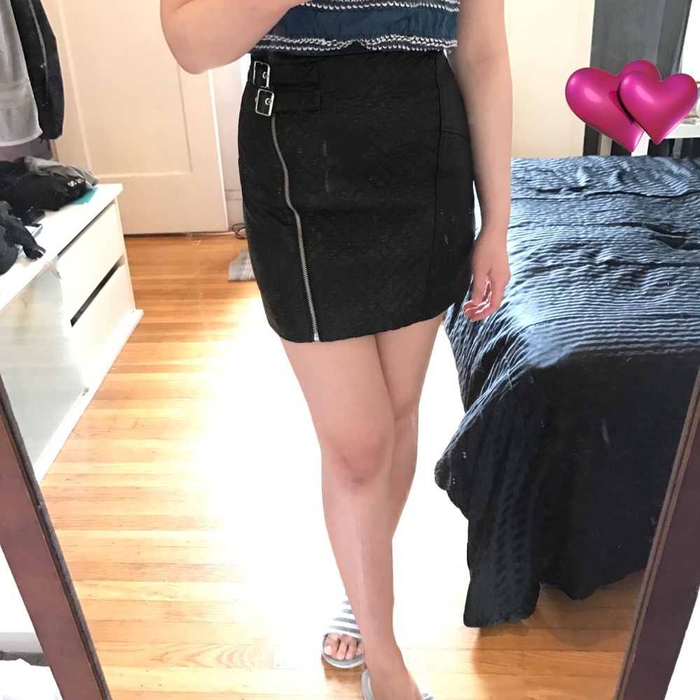 NWOT H&M mini quilted skirts